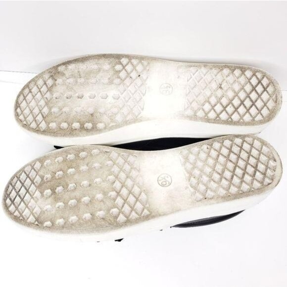 Womens Black Floral Slip-On Sneakers Size 9.5 Leather Upper With Rubber Sole - Picture 7 of 7